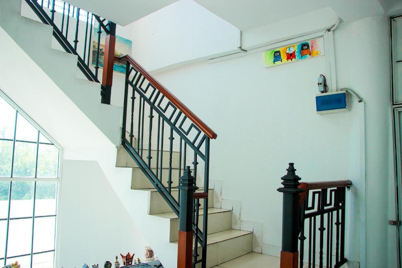 White House Apartman Wattala Kültér fotó